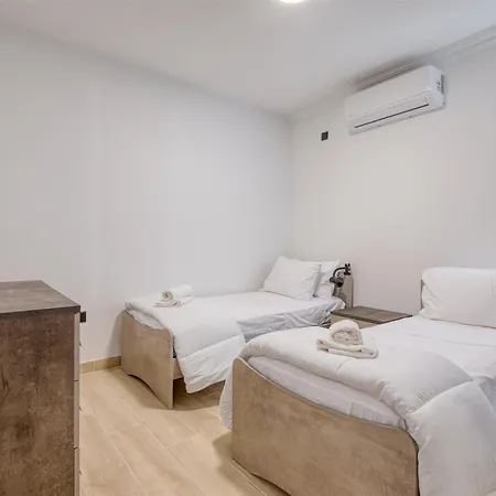 Apartment Sunsets, Silence & Style, Gozo With Terrace By 360 Estates Xlendi