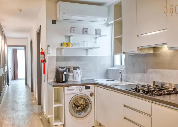 Sunsets, Silence & Style, Gozo With Terrace By 360 Estates * クレンディ